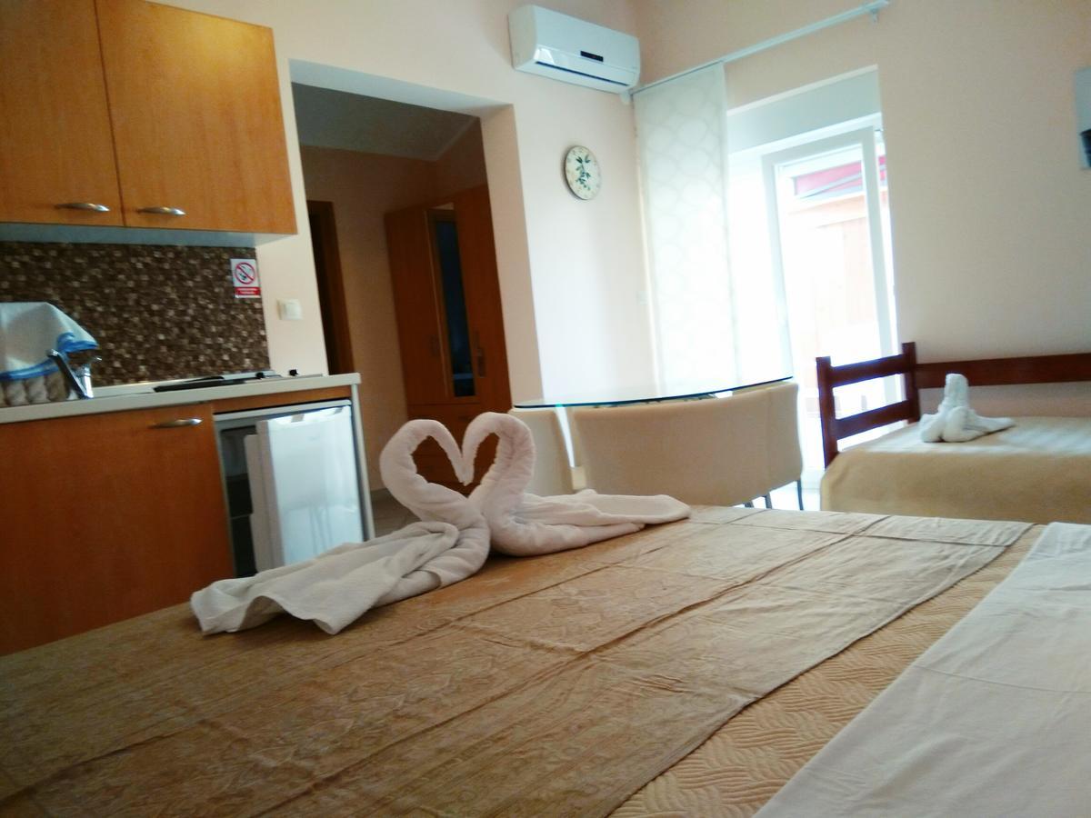 Aparthotel Viola Póla Kültér fotó